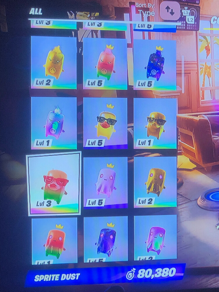 سوني و حساب فيه اشياء فورت و روكت - 5