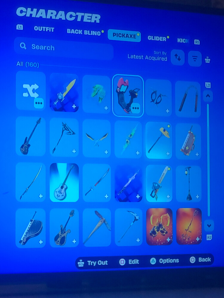 سوني و حساب فيه اشياء فورت و روكت - 21