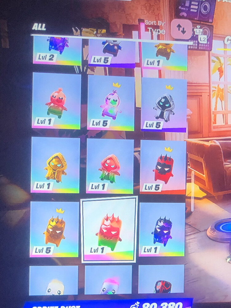 سوني و حساب فيه اشياء فورت و روكت - 10
