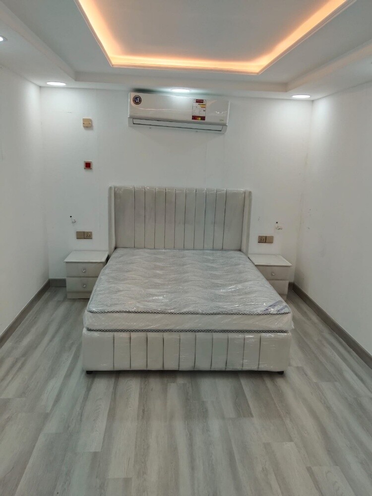 Bed & Materss available - 7
