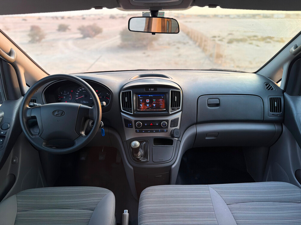 Hyundai H-1 - 11