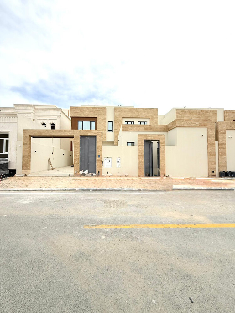 للبيع فيلا بمريخ تشطيب راقي 552 - 1