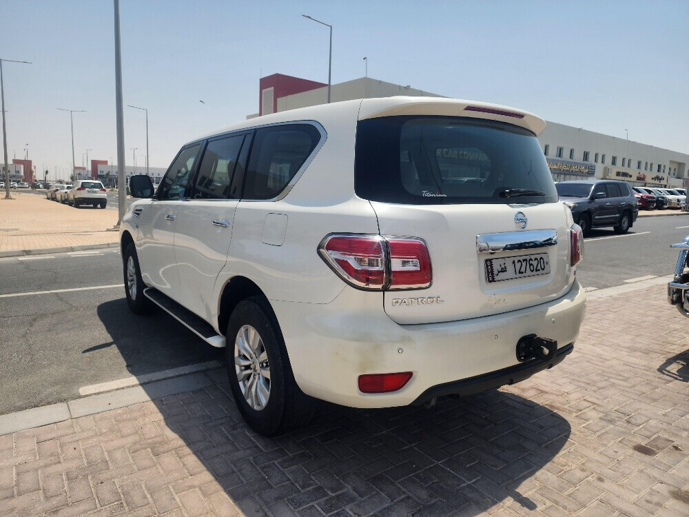 Nissan SE 2015 White  - 2