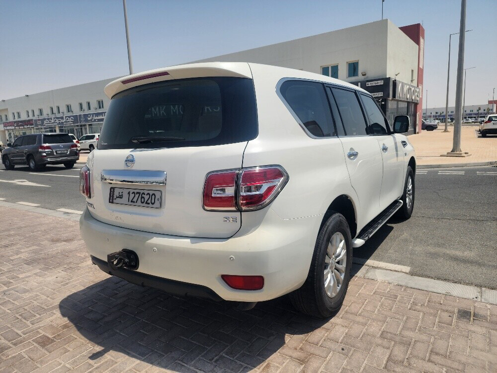 Nissan SE 2015 White  - 3