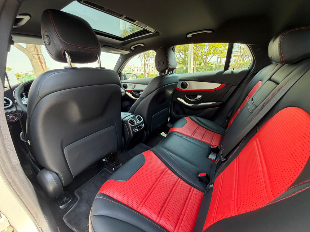 Mercedes GLC 63 s - 12