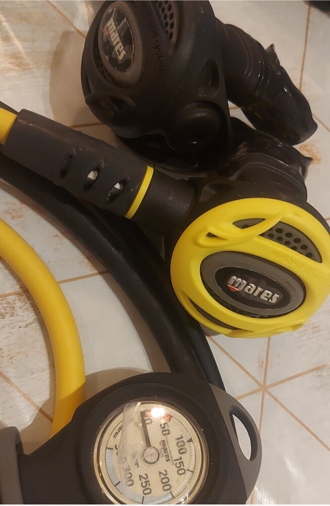 mares regulator with cressi fins - 3