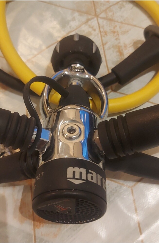 mares regulator with cressi fins - 2