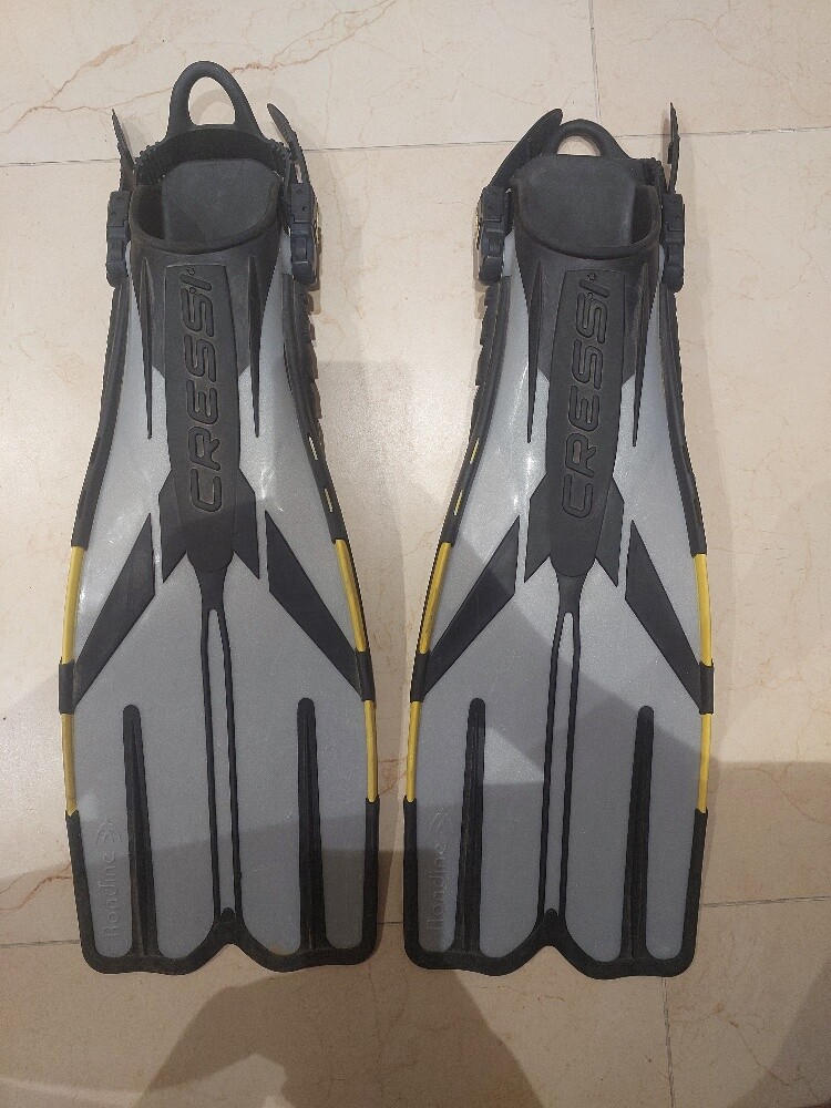 mares regulator with cressi fins - 5