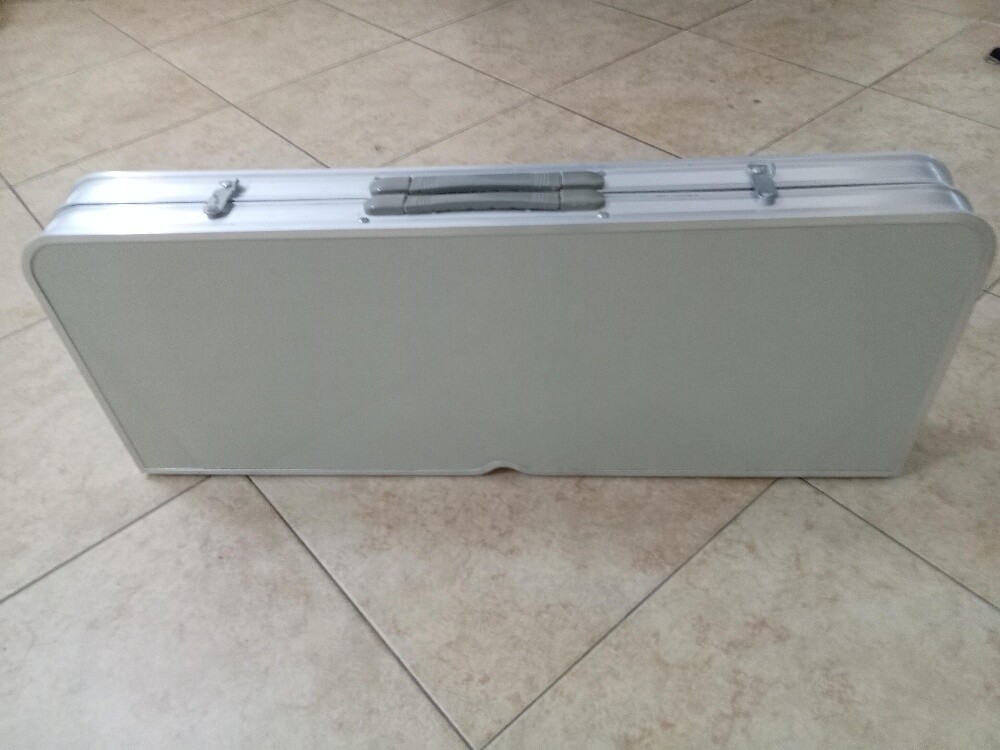 Mobile table easy to carry - 1