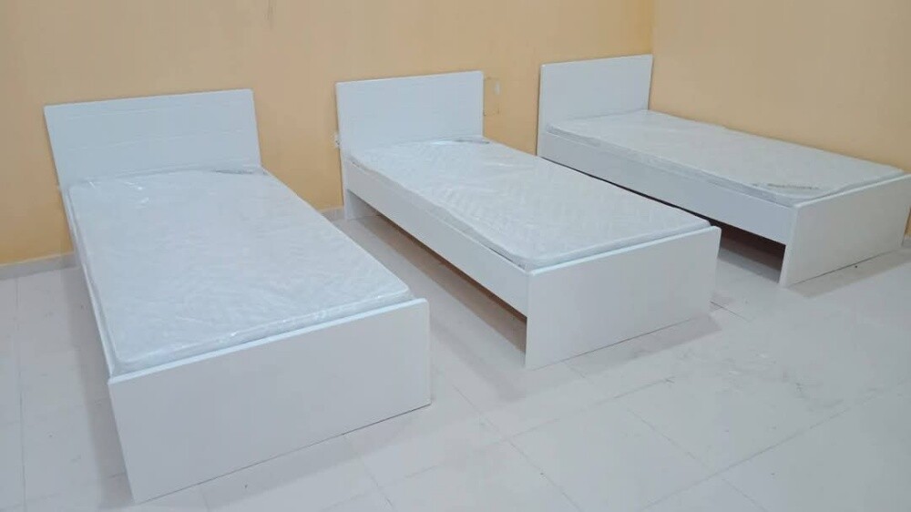 سرير، مرتبة، خزانة - 29