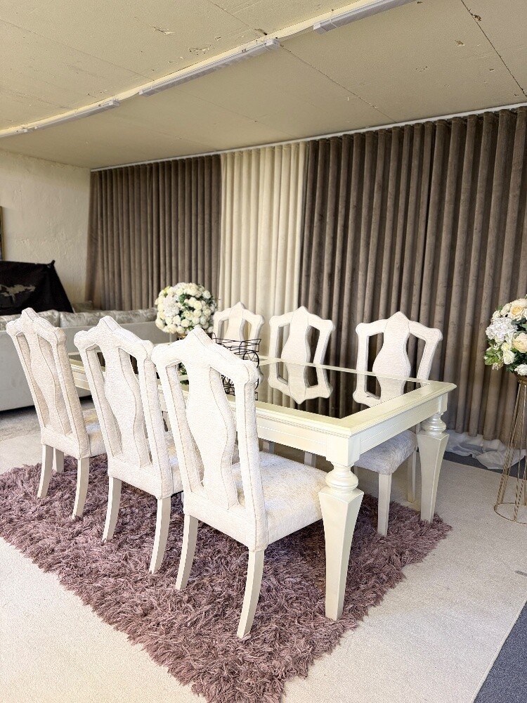 Luxurious 6 chair dining table sale - 2