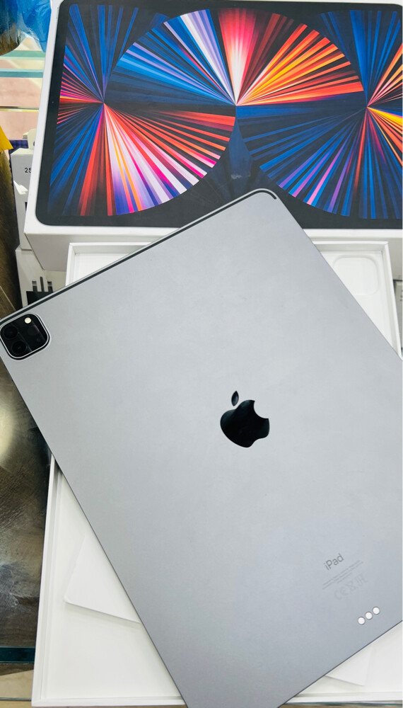 iPad Pro 12.9 inch M1 (Urjent sale) - 1