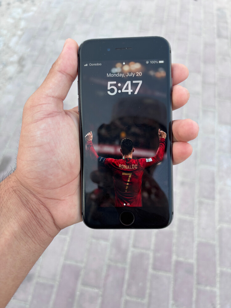 iPhone 8 - 2