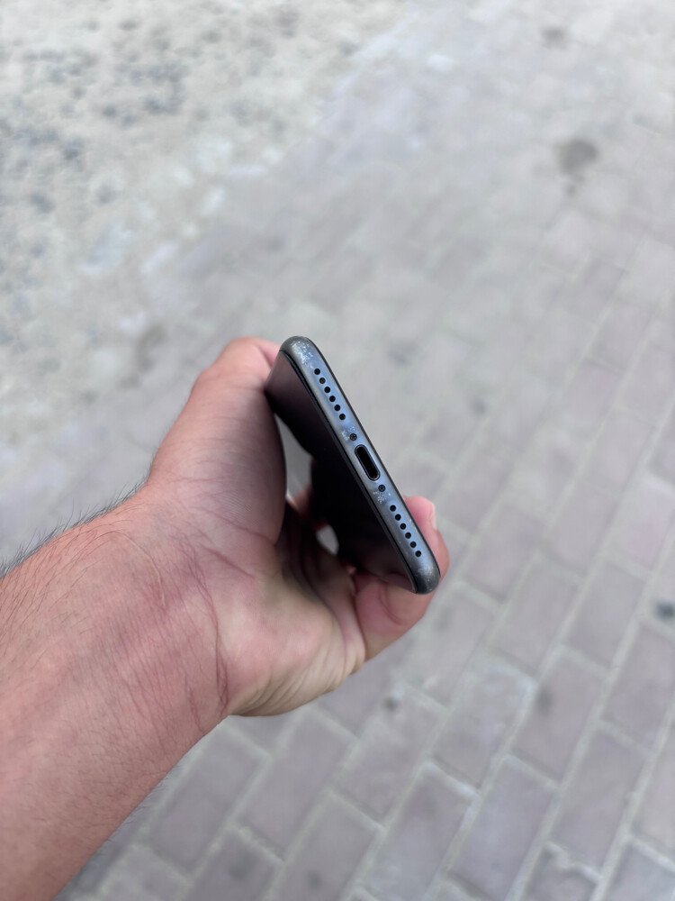 iPhone 8 - 3