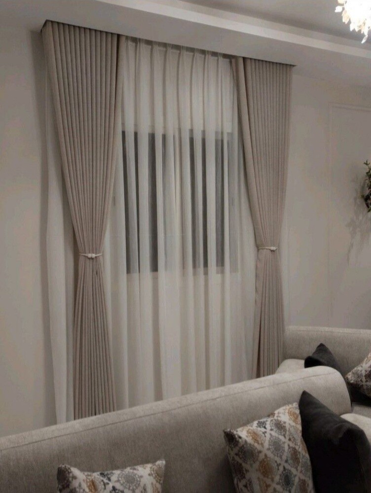 Curtains - 3