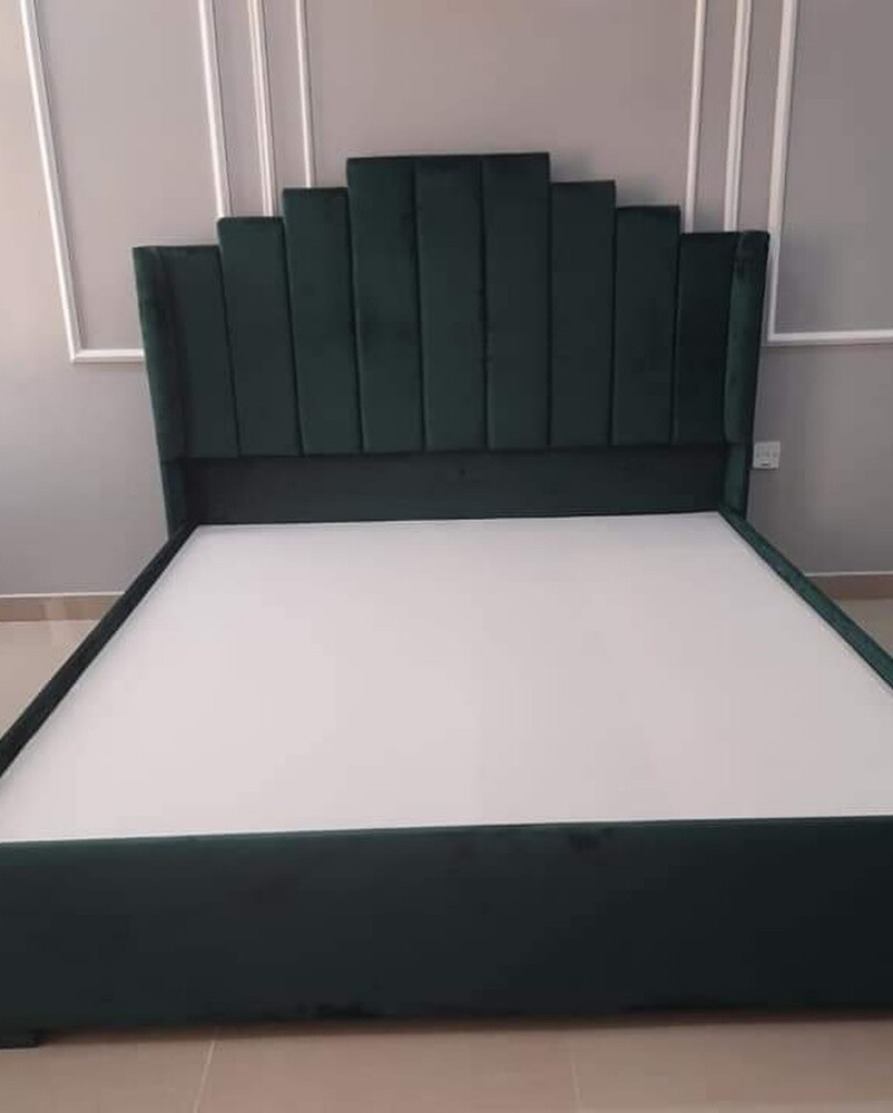 Bed or matrass available - 14
