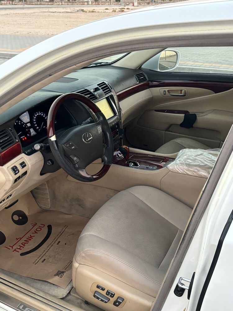 lexus ls 460 L - 5