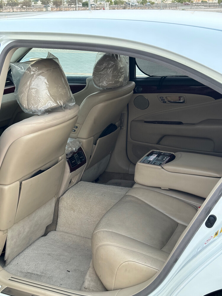 lexus ls 460 L - 8