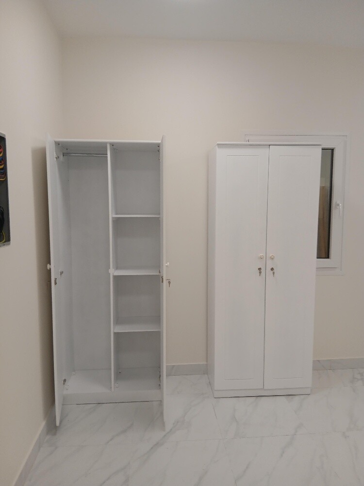 خزانة بستة أبواب متوفرة - 18