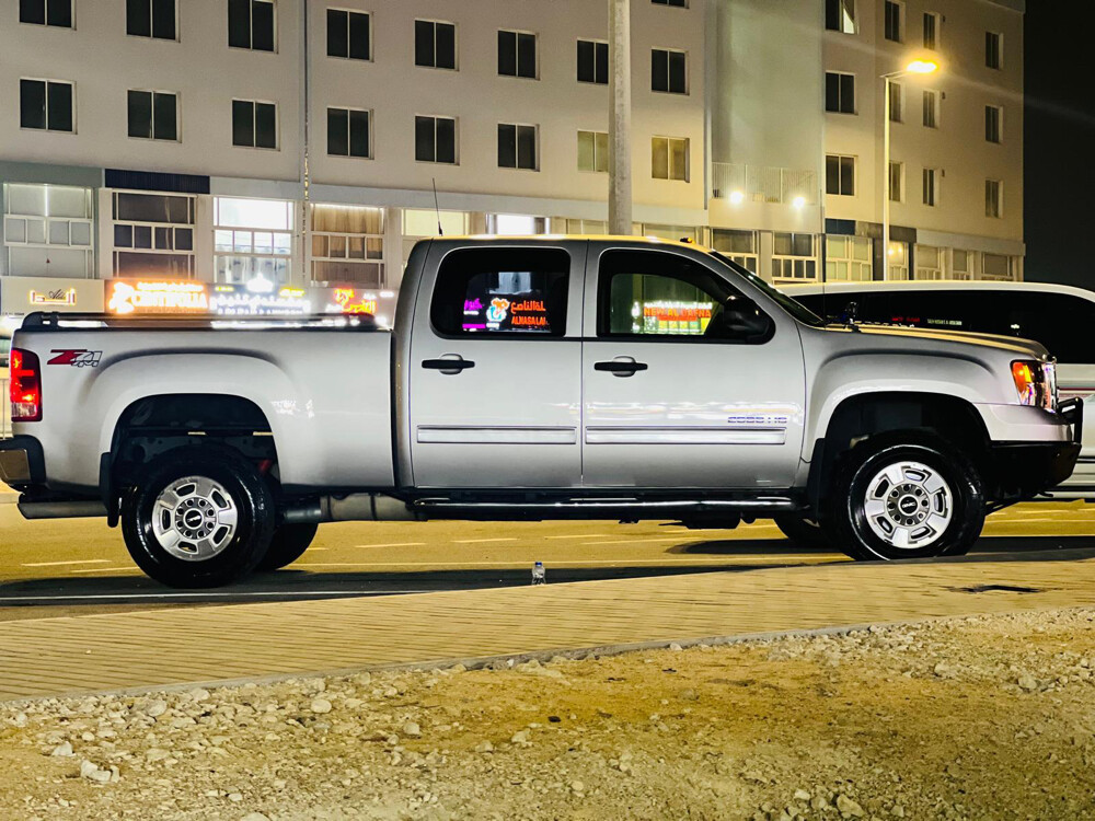 GMC Sierra 2500HD - 3
