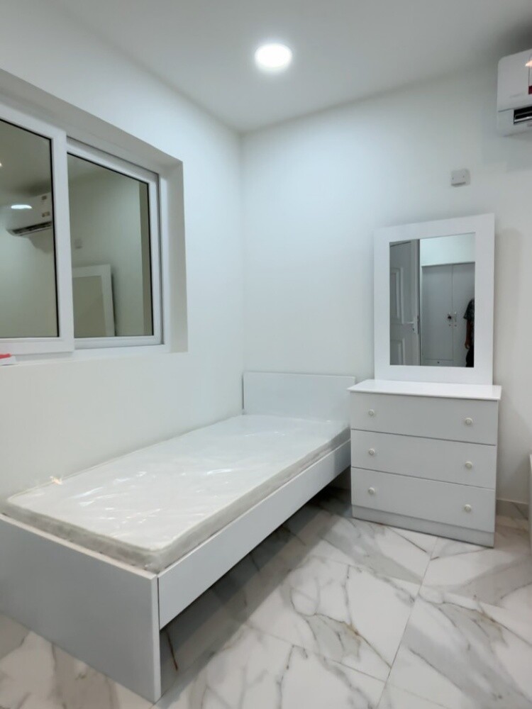 Bed, Materss or 2 Door cabinet avai - 5