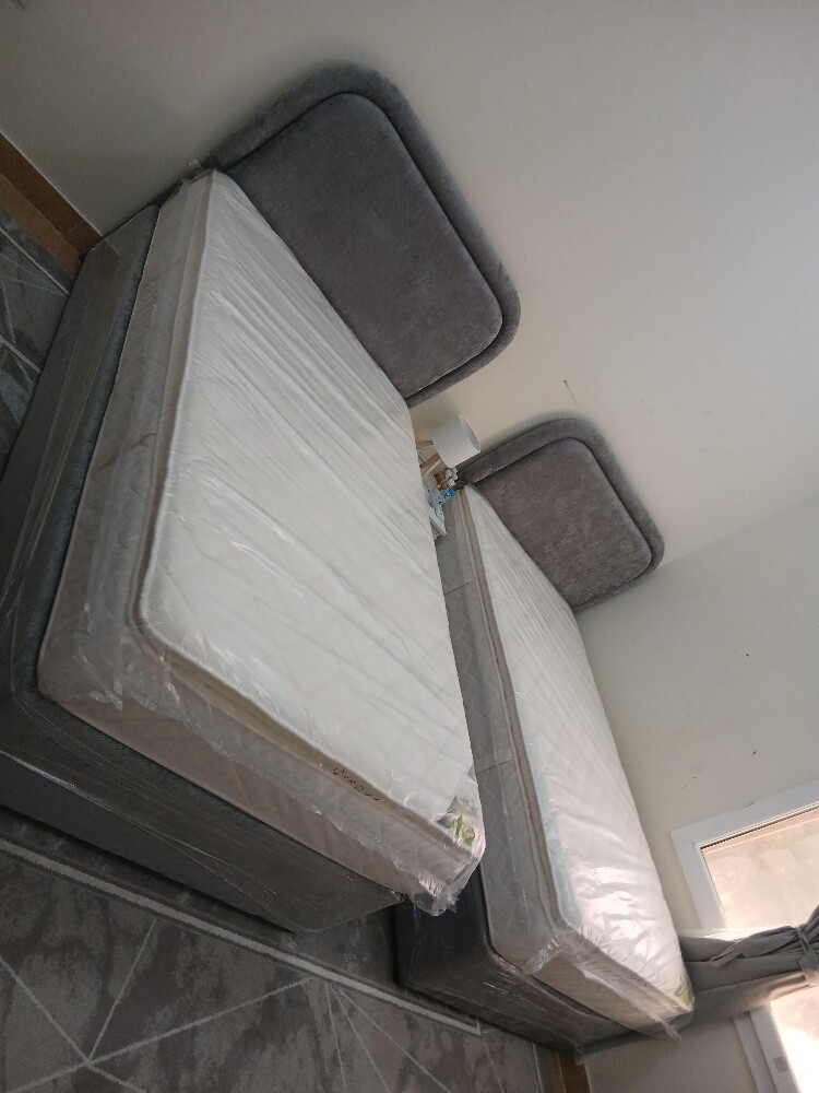 Bed and mattress size available - 28