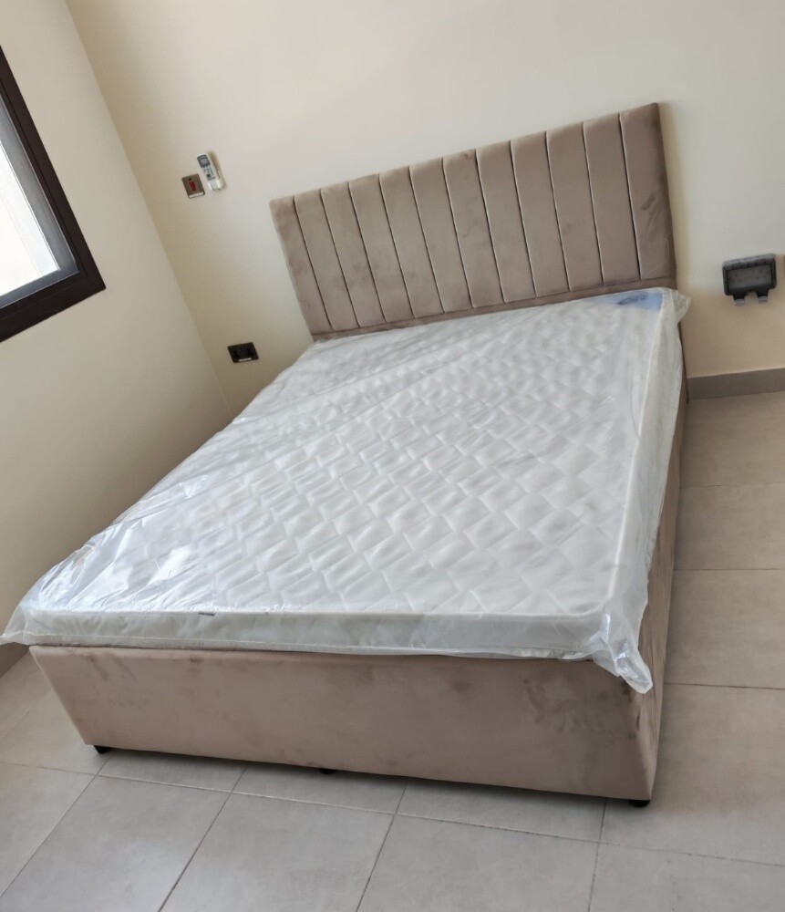 Bed and mattress size available - 6