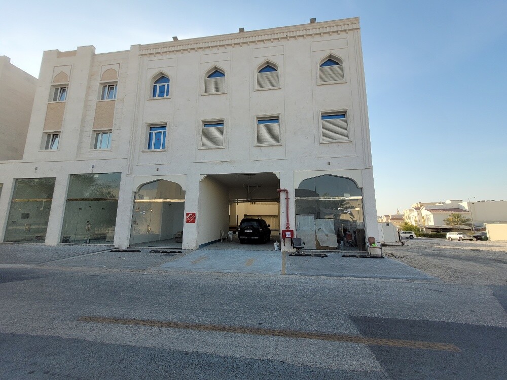 للبيع عمارة تجارية - 13