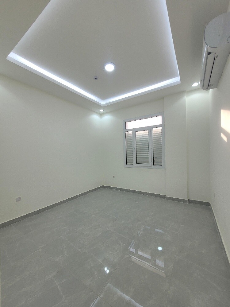 للبيع عمارة تجارية - 5