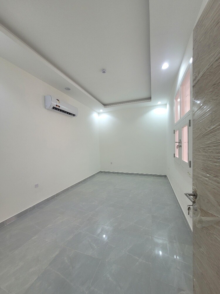 للبيع عمارة تجارية - 16