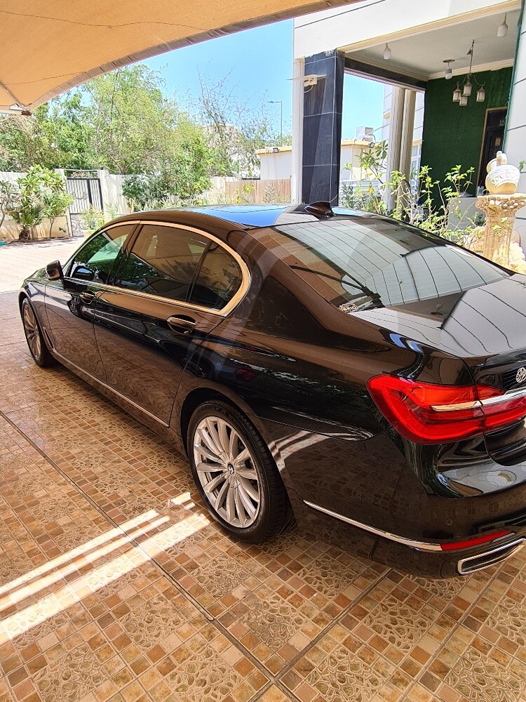 730 , بي ام ، 2019 - 9