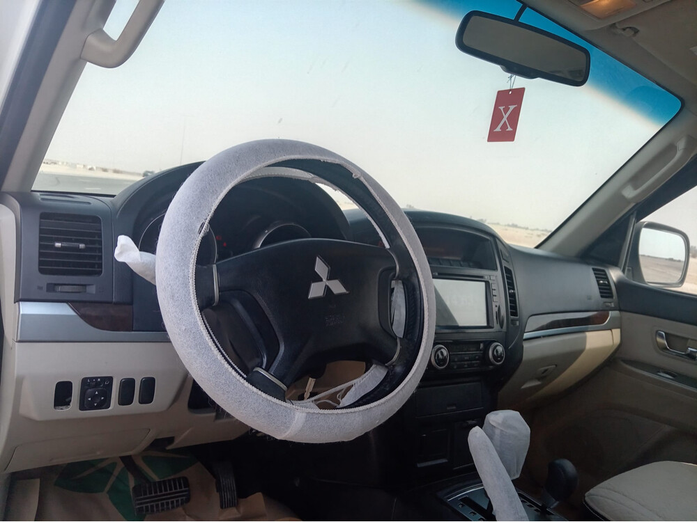 باجيرو ڤي 6 موديل 2010  - 3