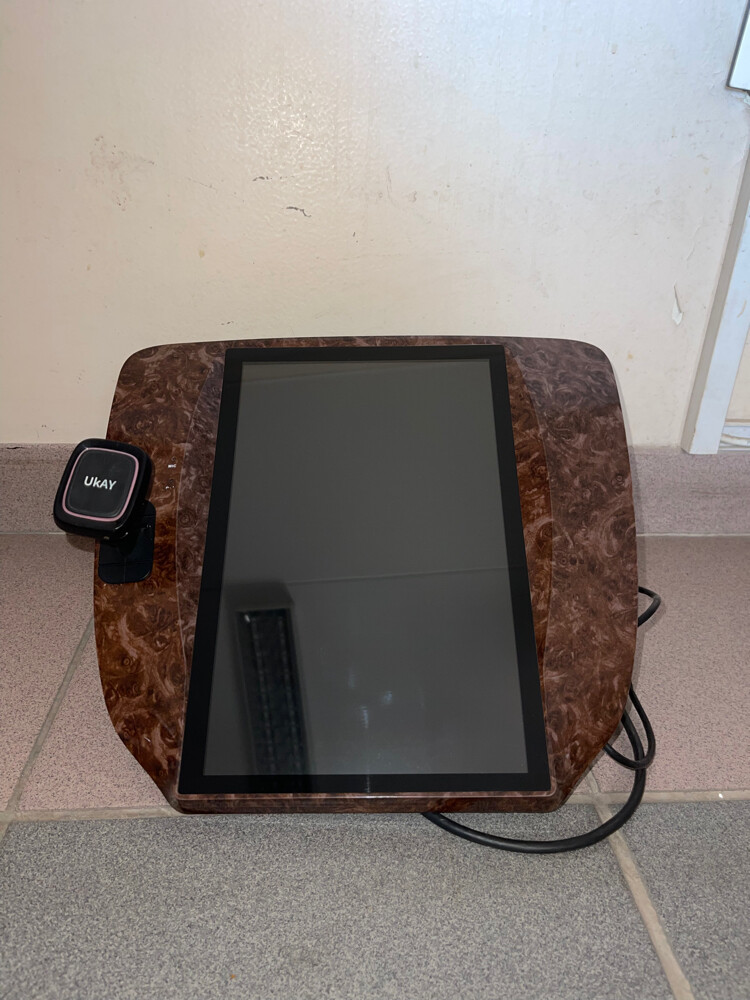 Yukon and Tahoe screens for sale - 1