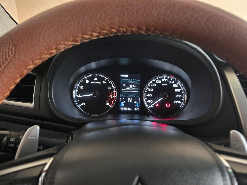 Mitsubishi Montero Sport 2019 - 9