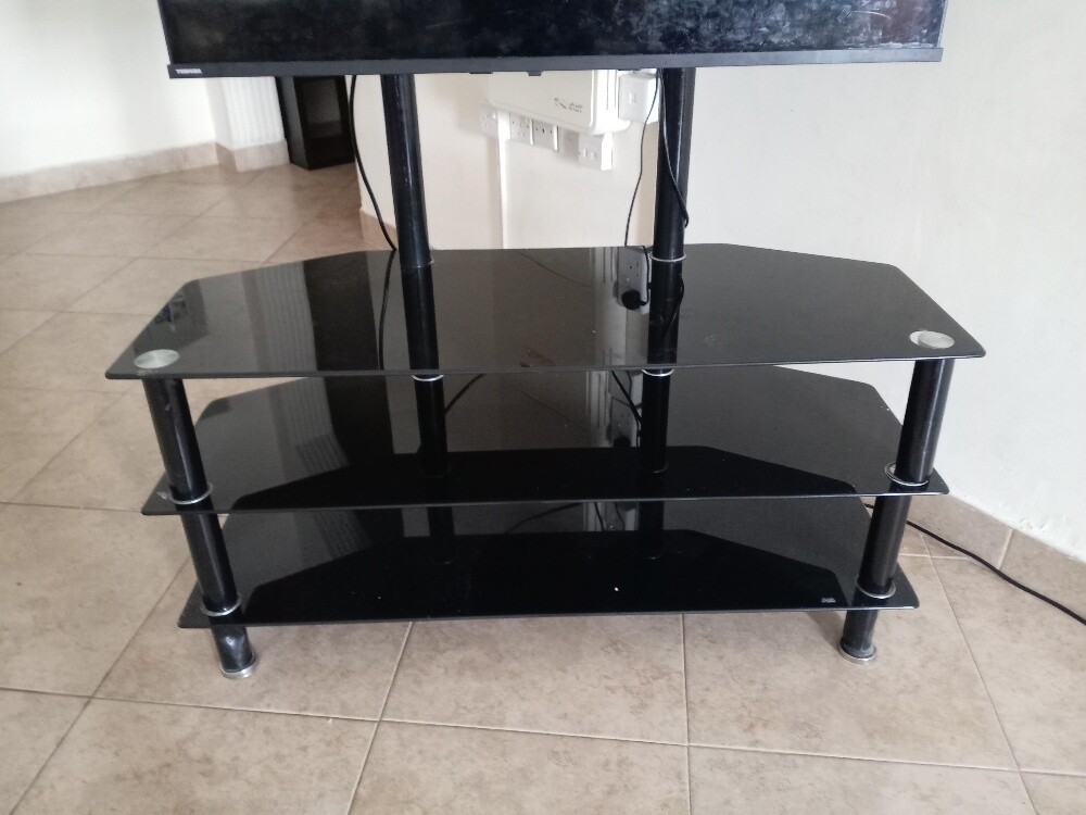 طاولة تلفاز - 2