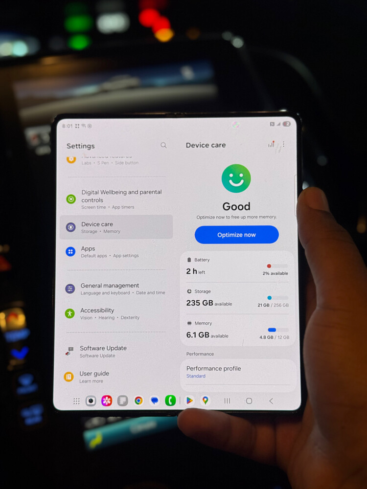 Samsung Z Fold 5 256GB - 7