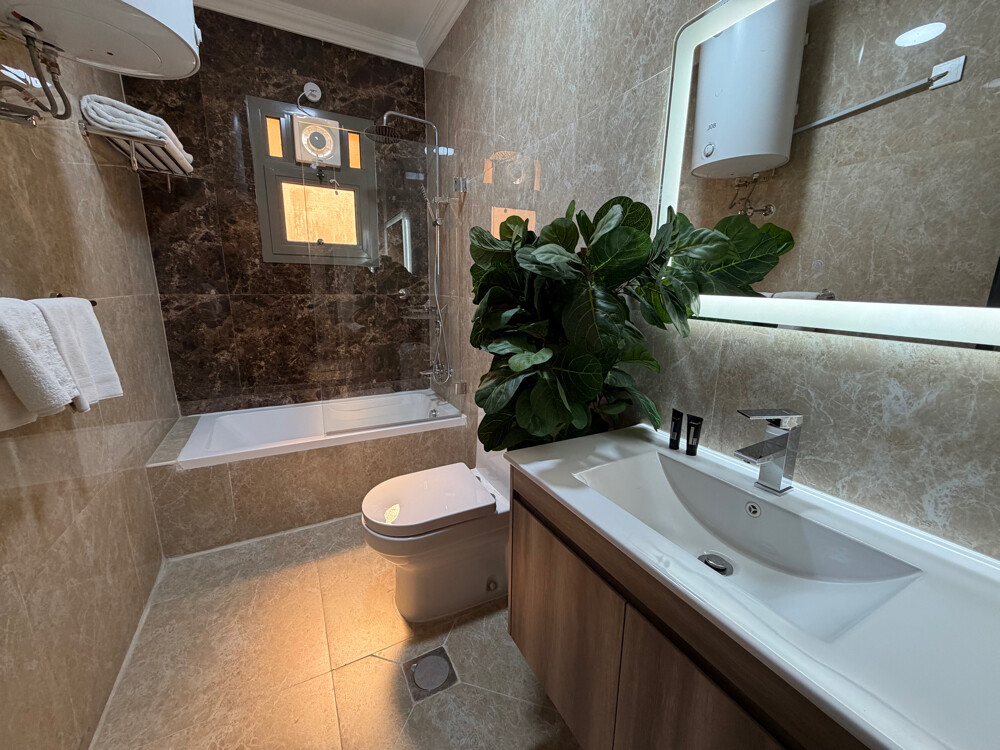 free hold- luxury furnished villa - 4