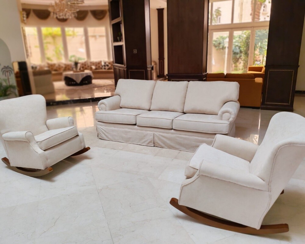 English model Sofa for home - 1