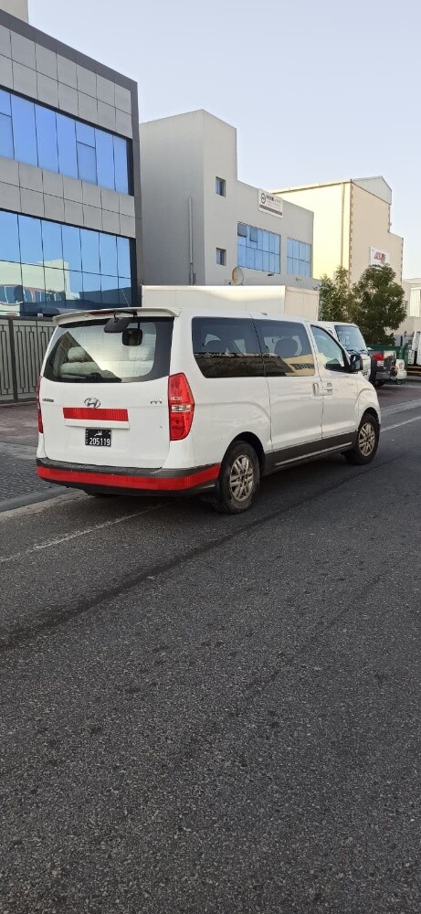 هيونداي اتش ١ - 5