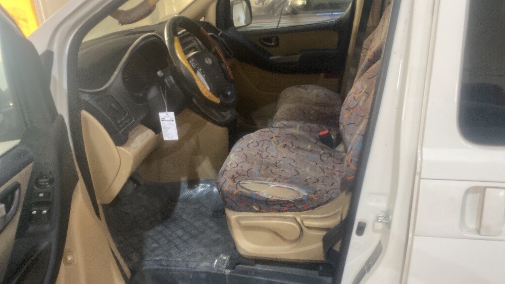 هيونداي اتش ١ - 9