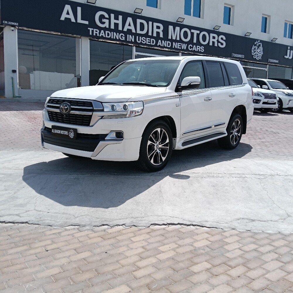 في اكس ار 2019 ابيض - 1