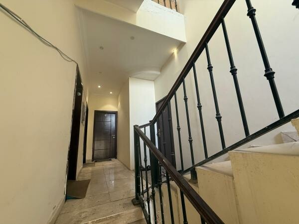 فيلا استثمارية للبيع بالثمامة 438 - 5