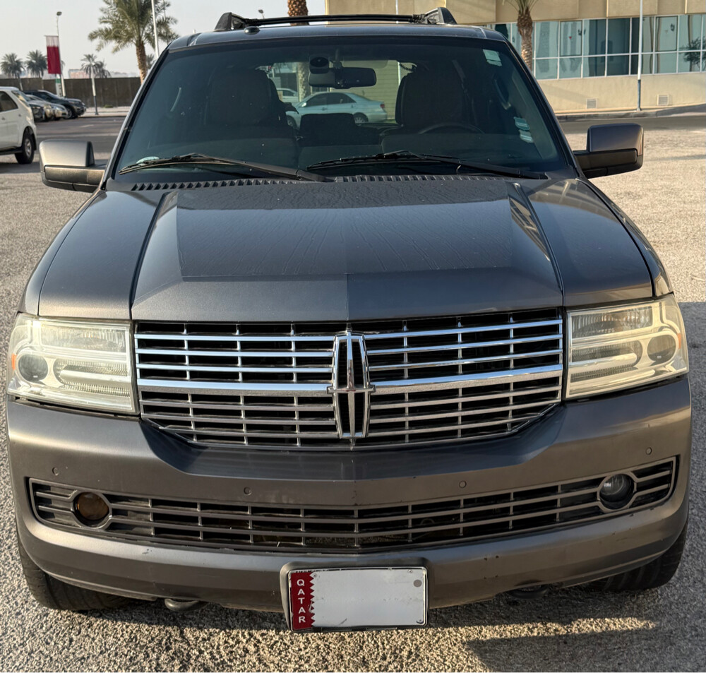 Lincoln Navigator 2012 Limited Ed. - 1