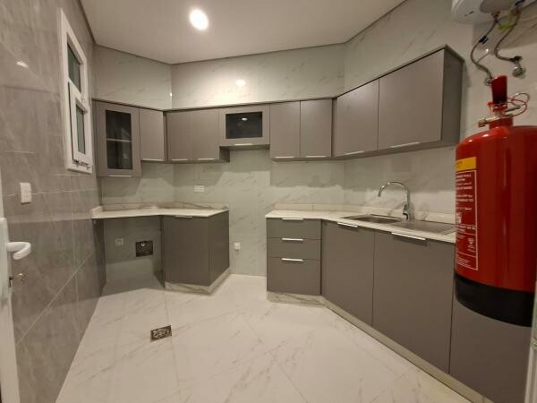 DELUXE BRAND NEW 3BHK W/ PARKING - 8