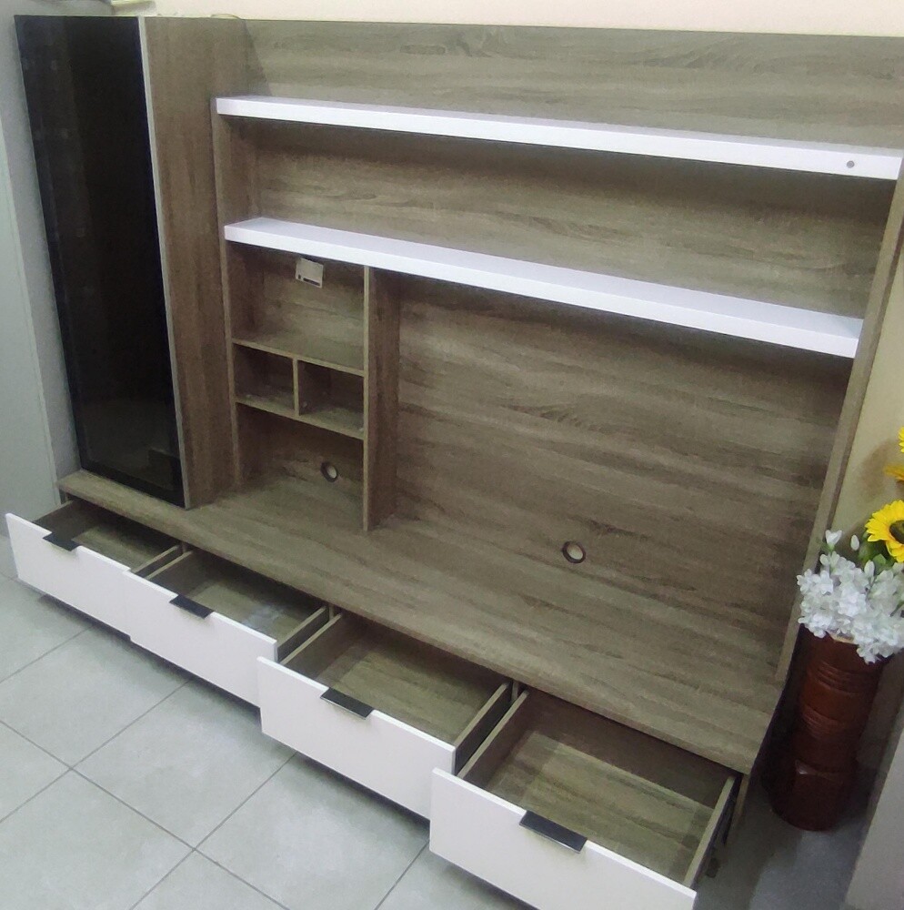 TV table - 4