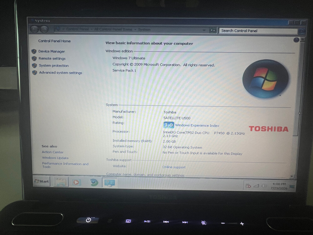 Toshiba Satellite - 4