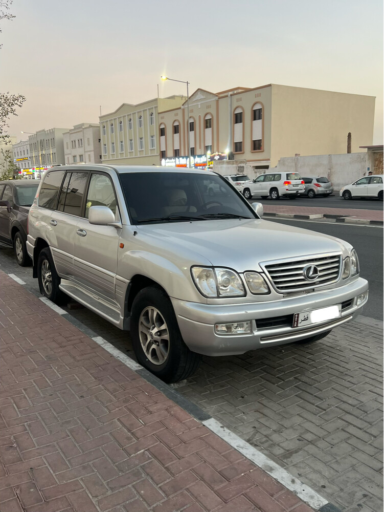 lexusLX470 - 1