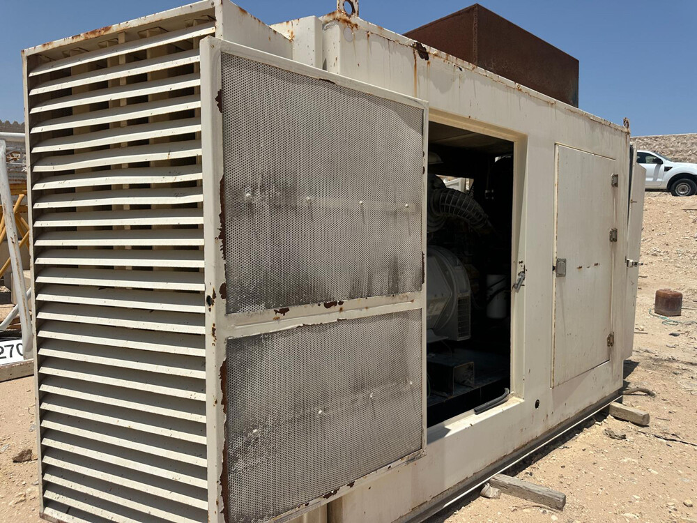 250kva Perkins engine (Jubaili) - 4