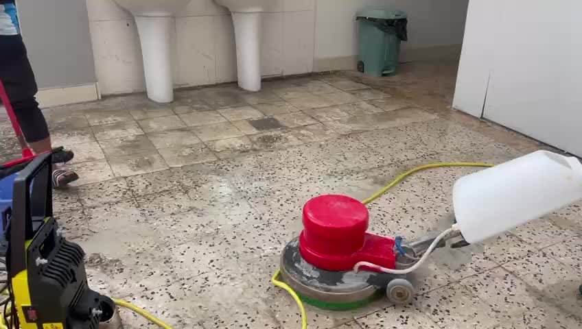 خدمات تنظيف كافة الاشكال - 21