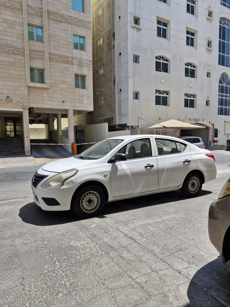 2018 Nissan sunny - 5